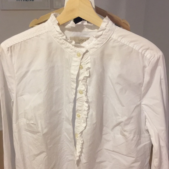 Wardrobe staple: 100% cotton, ruffled blouse - Picture 4 of 6